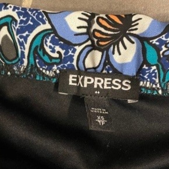 Express Sleeveless Dress - Picture 6 of 7